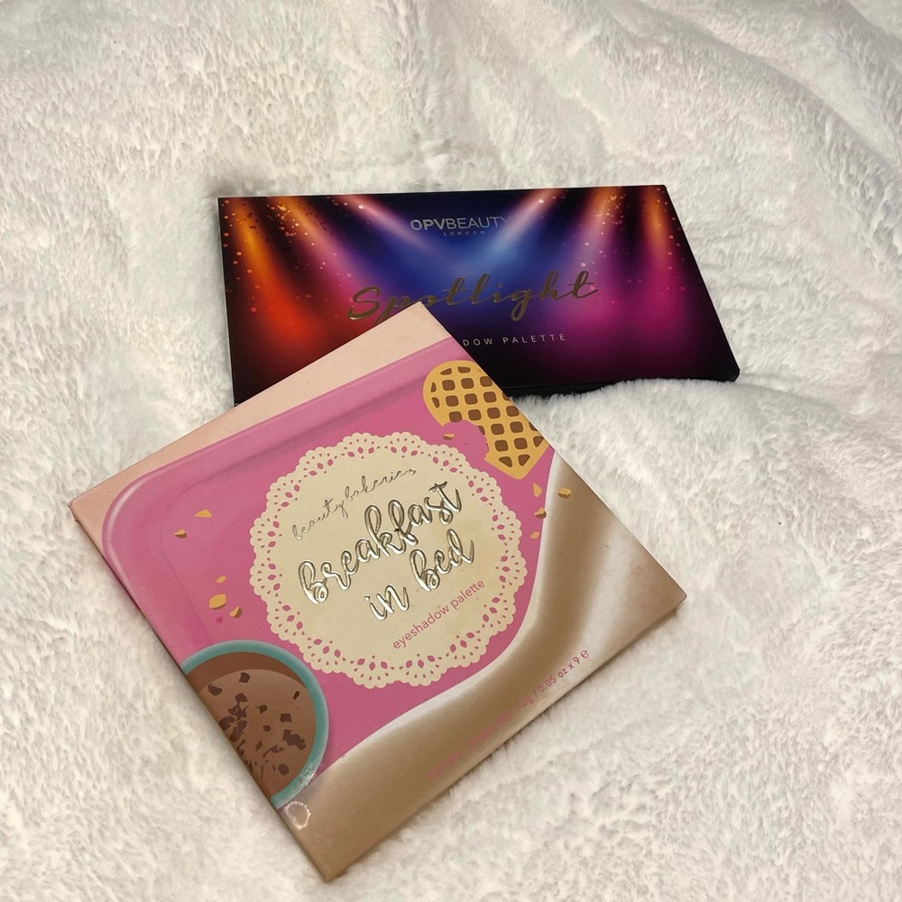*NEVER USED* Eye Shadow Palettes